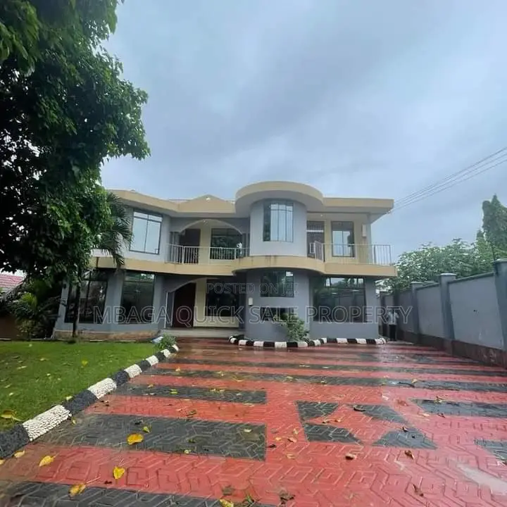 4bdrm House in Tegeta  Wazo, Kunduchi for rent