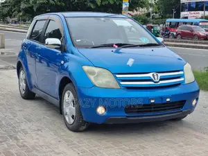 Toyota IST 2004 Blue