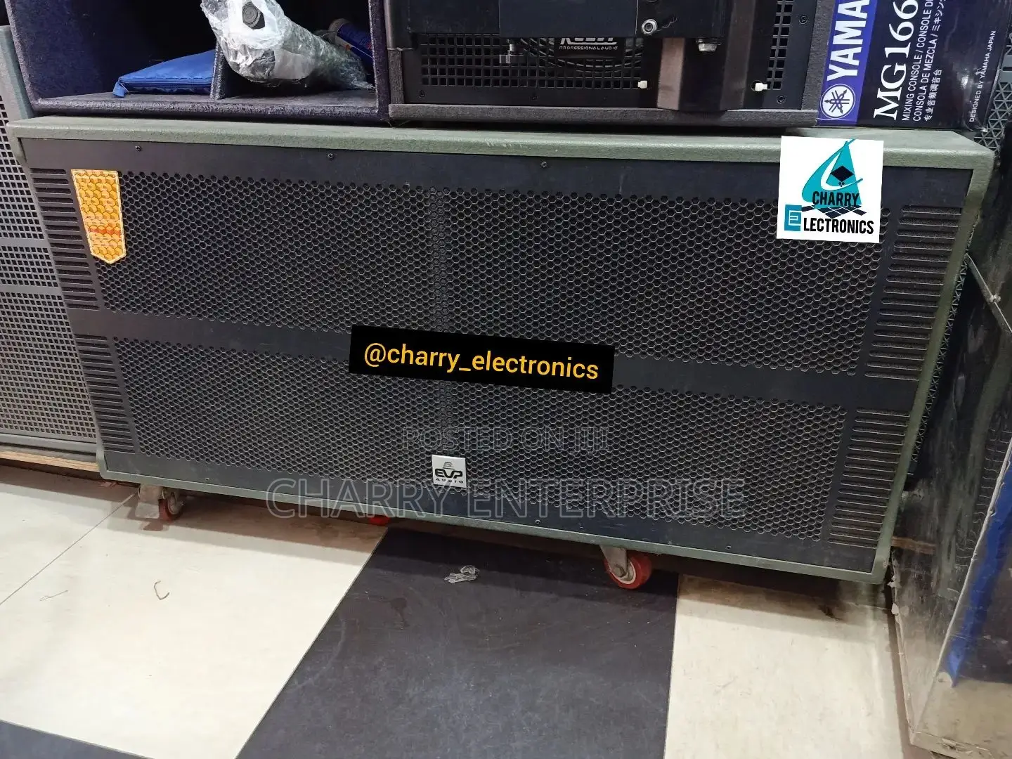 EVP BASE- Double [Full Range] Professional Speaker18"