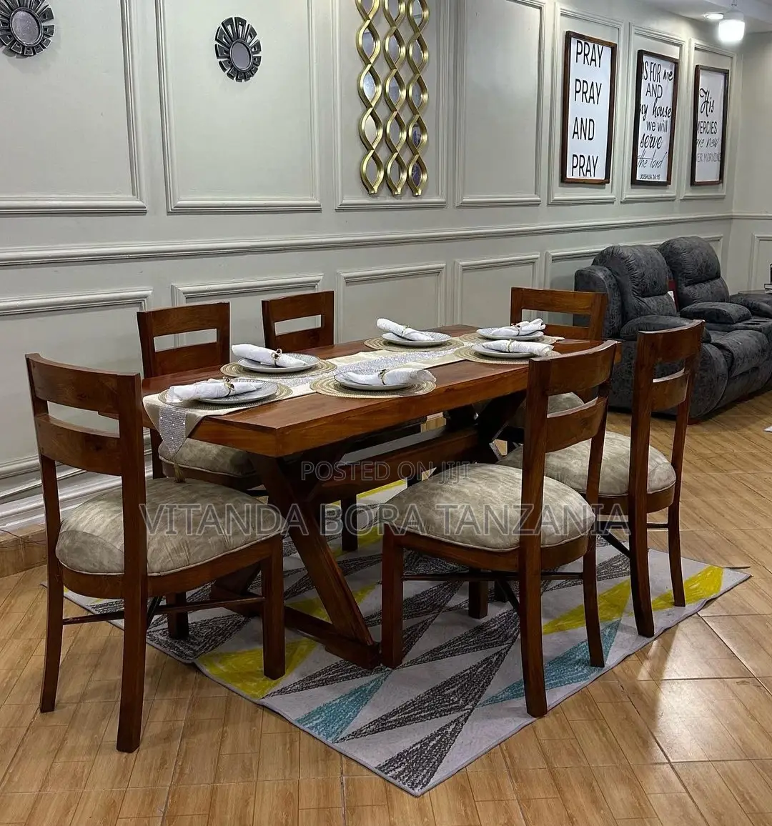 Dining Table Mninga