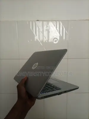 Laptop HP EliteBook 820 G3 8GB Intel Core I5 HDD+SSD 500GB