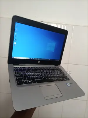 Laptop HP EliteBook 820 G3 8GB Intel Core I5 HDD+SSD 500GB