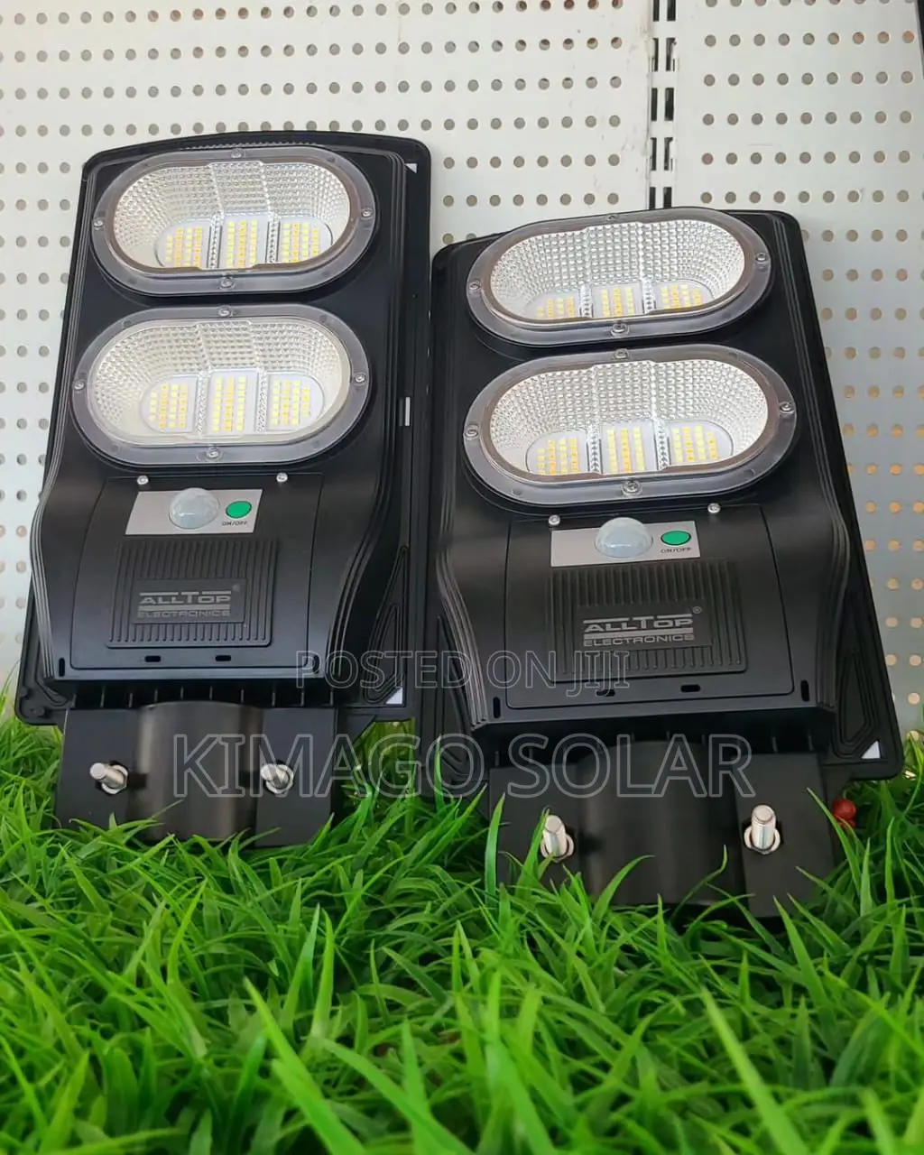 Street Solar Light 100W Available Nice Price for One PC