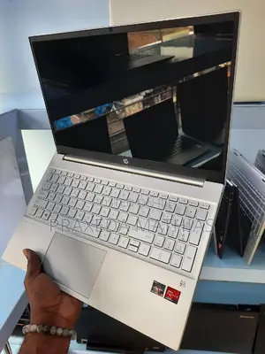 New Laptop HP Pavilion 15 12GB AMD Ryzen 3 SSD 512GB