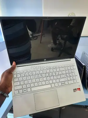 New Laptop HP Pavilion 15 12GB AMD Ryzen 3 SSD 512GB