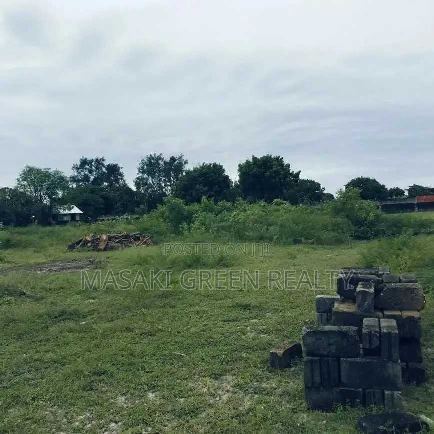 3888 Fenced Plot for Sale at Ununio Beach