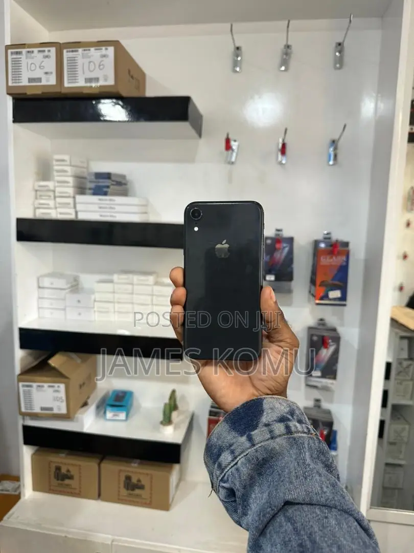 Apple iPhone XR 64 GB Black