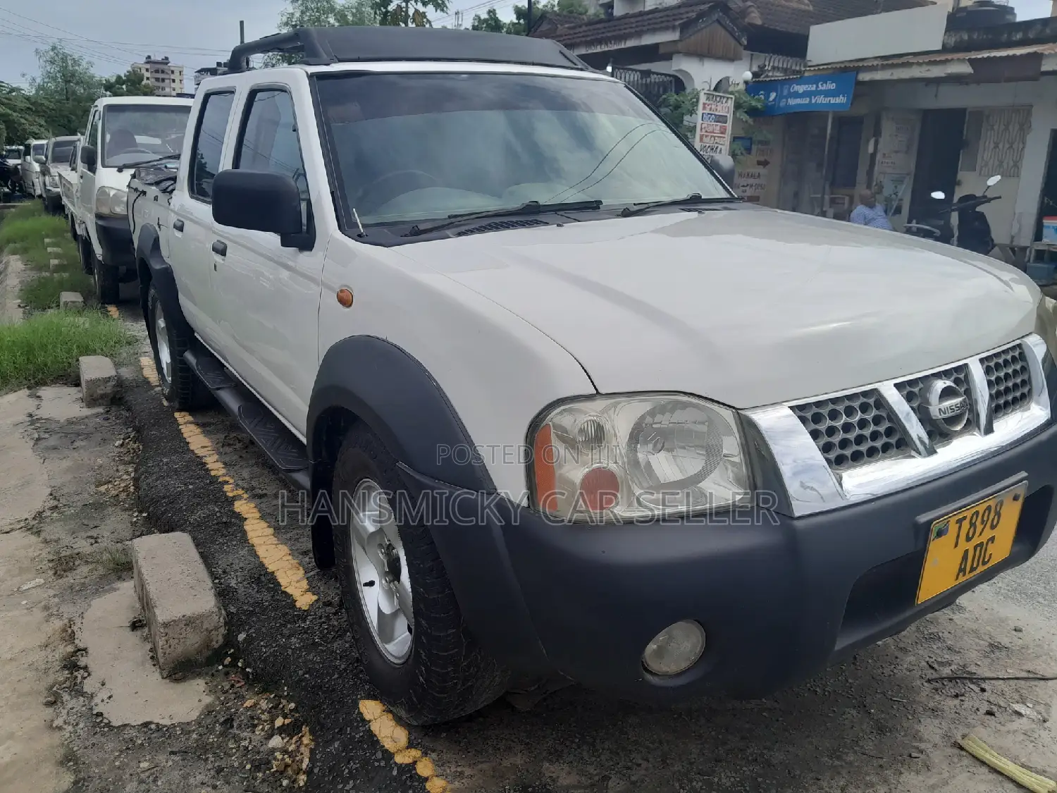 Nissan Hardbody 2008 White