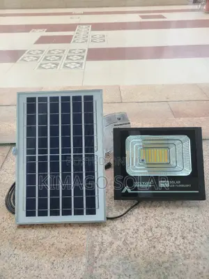 100W Taa Solar Floodlight Kila Mtu Apate