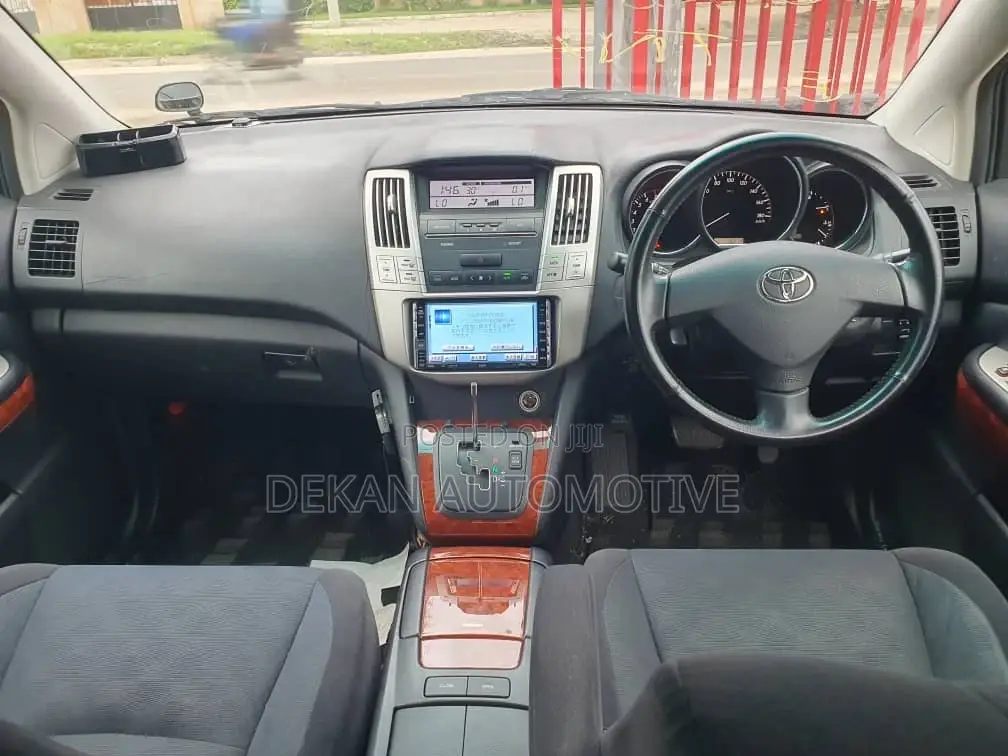Toyota Harrier 2.4 2007 Black