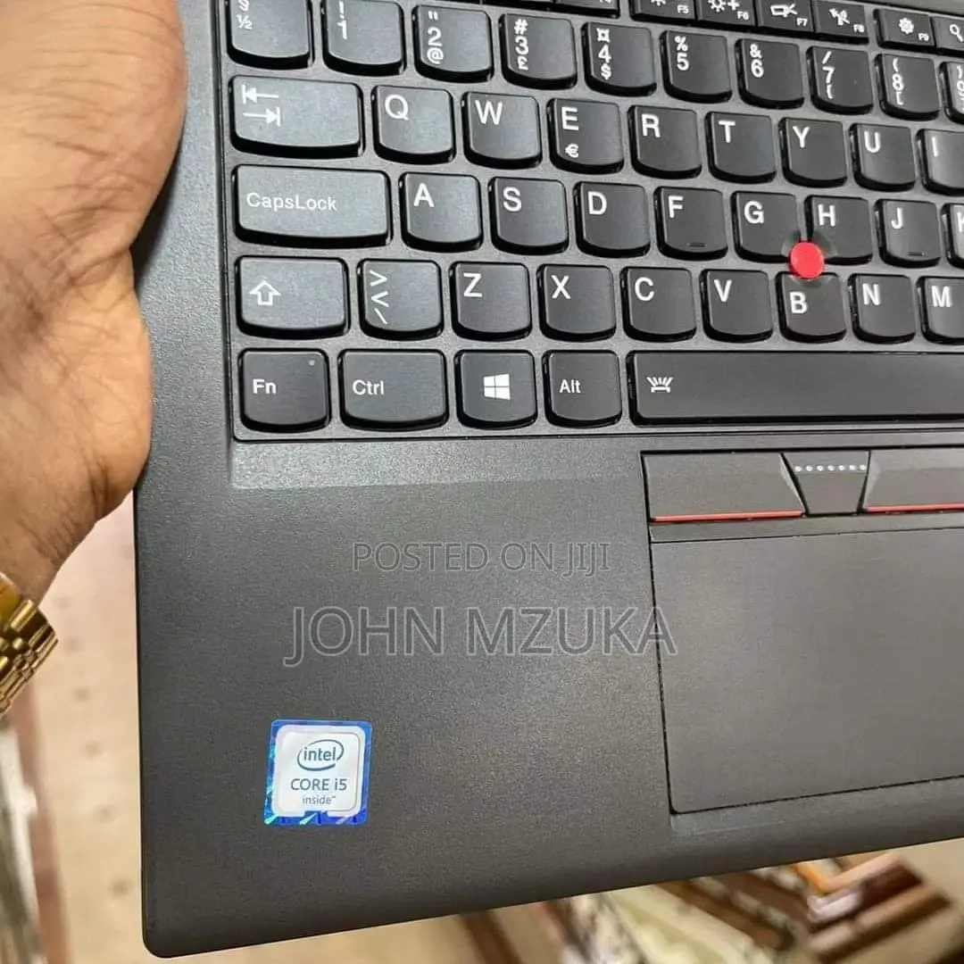 Laptop Lenovo ThinkPad X260 8GB Intel Core I5 HDD+SSD 500GB