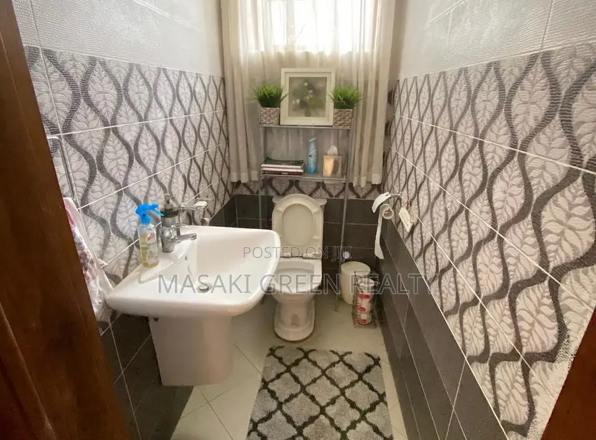 4bdrm House in Bunju B, Kinondoni for sale