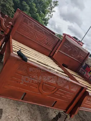 Kitanda Cha Mbao Ngumu Futii 5 Kwa 6 , Bei Nafuu