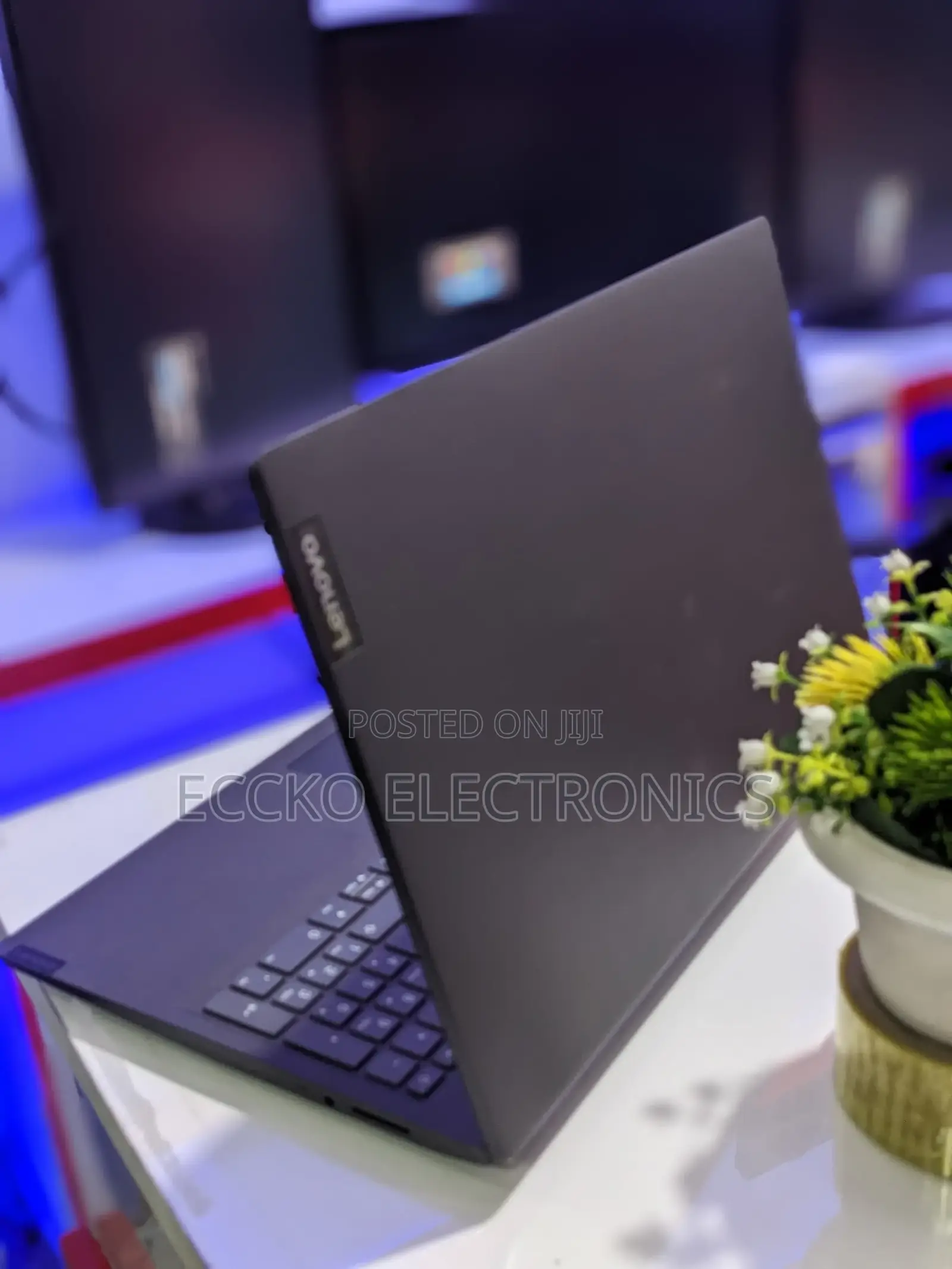 Laptop Lenovo IdeaPad 1 4GB Intel Core 2 Duo HDD+SSD 256GB