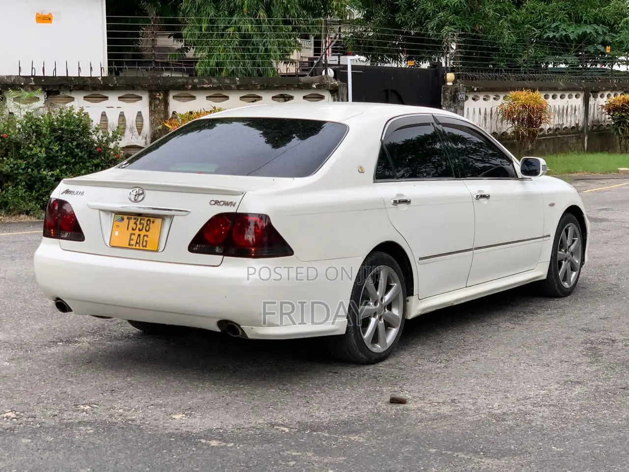 Toyota Crown 2005 White