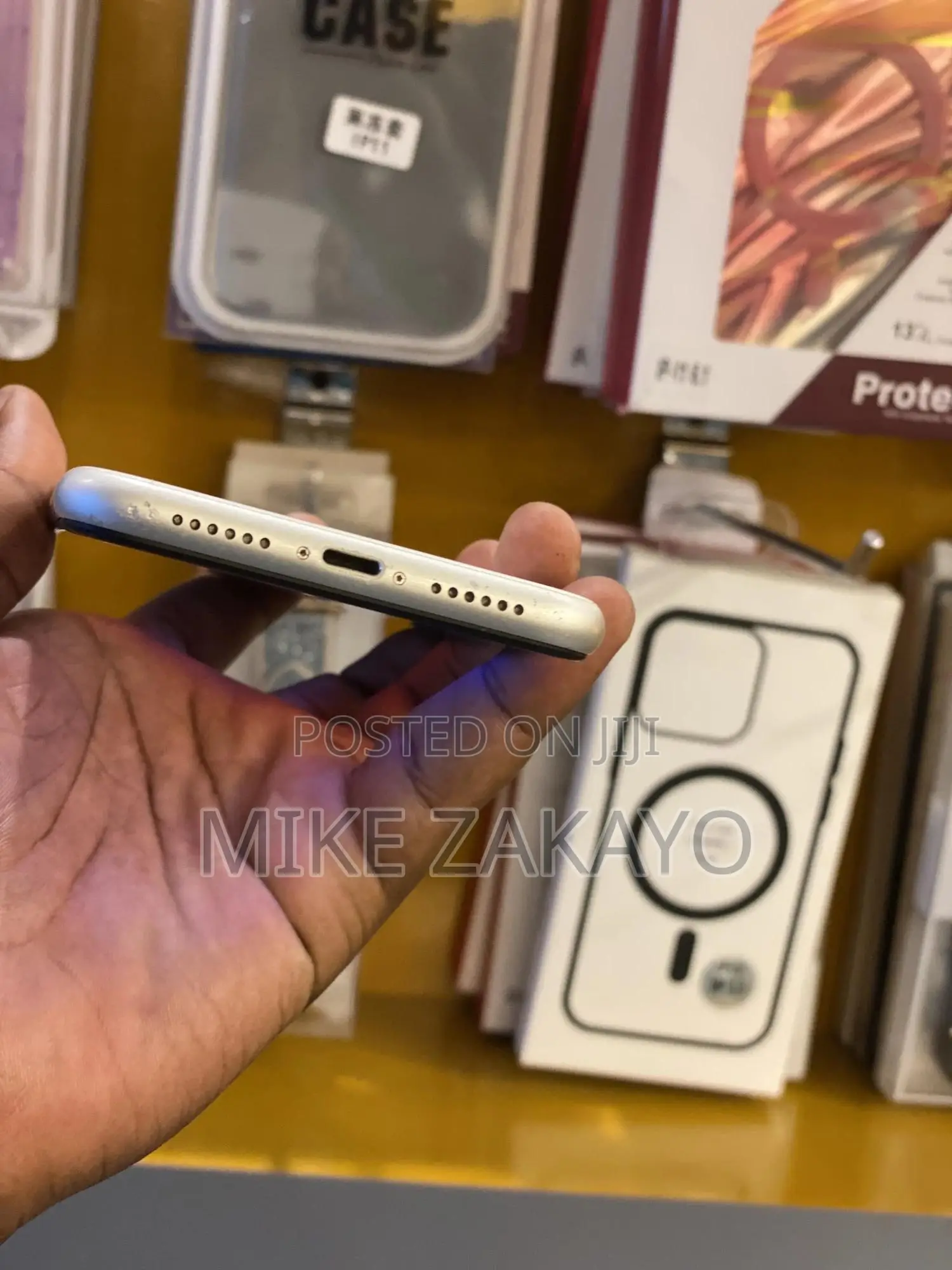 Apple iPhone 11 64 GB White