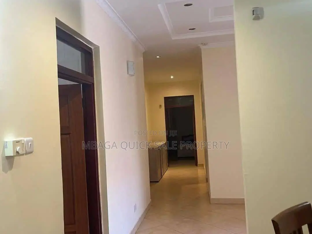 3bdrm House in Mikochenj, Mikocheni for rent