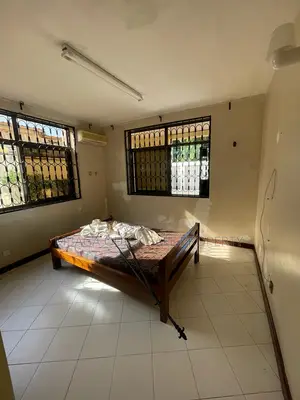 3bdrm House in Mikochenj, Mikocheni for rent