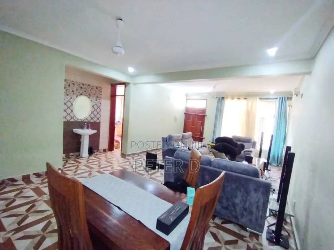 3bdrm Apartment in Kimara for rent