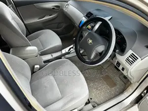 Toyota Axio 2006 Gold