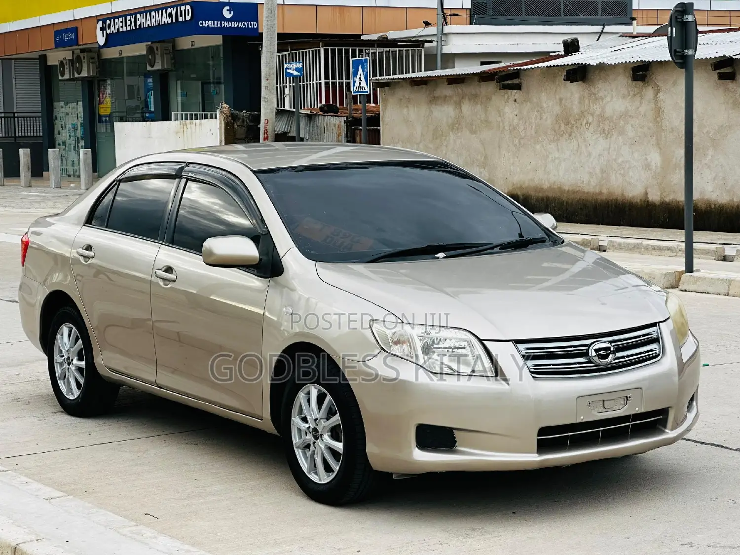 Toyota Axio 2006 Gold