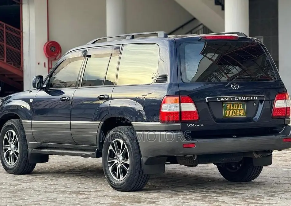 Toyota Land Cruiser 2000 Blue