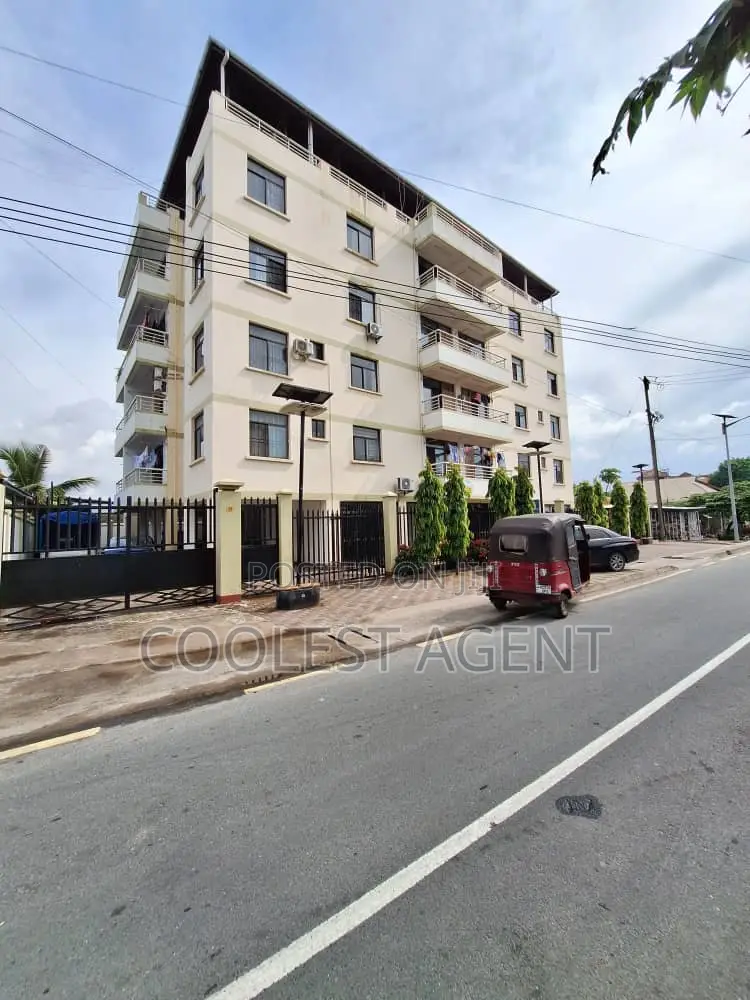 5bdrm Apartment in Morocco, Kinondoni for rent