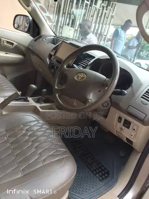 Toyota Hilux 2007 Gold