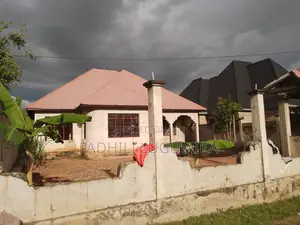 4bdrm House in Taiwan, Nyamongoro for sale