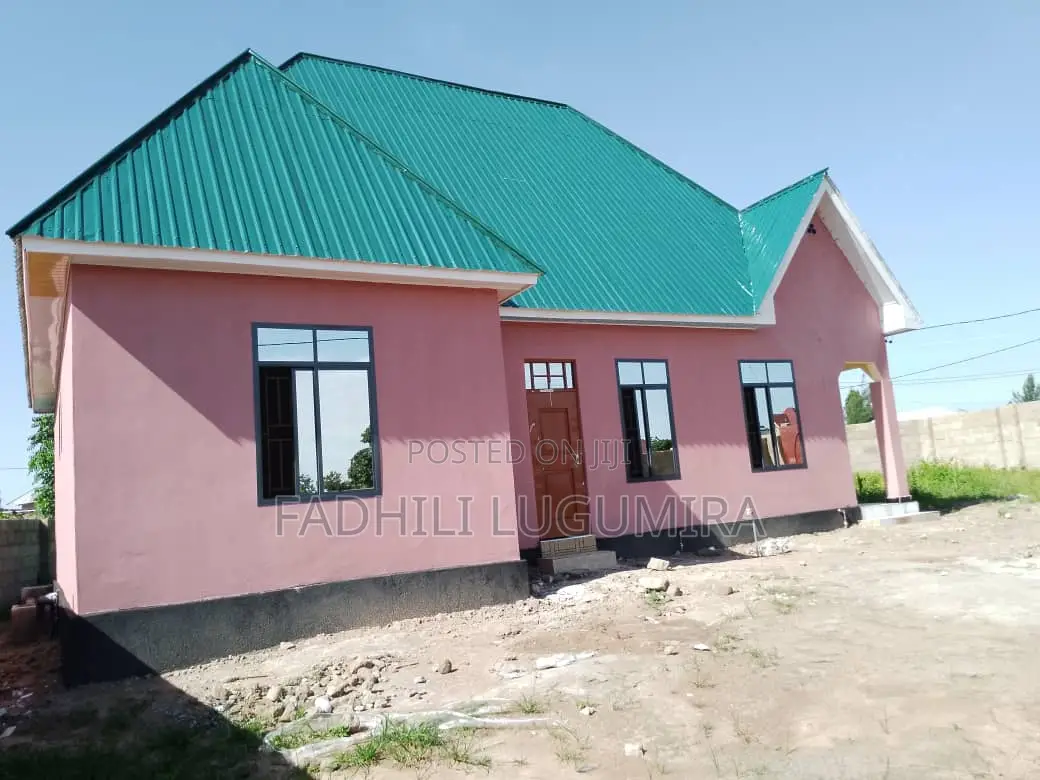 Furnished 3bdrm House in Kishiri for sale