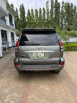 Toyota Land Cruiser Prado 2006 Gray