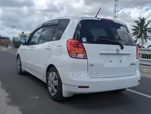 Toyota Corolla Spacio 2003 White