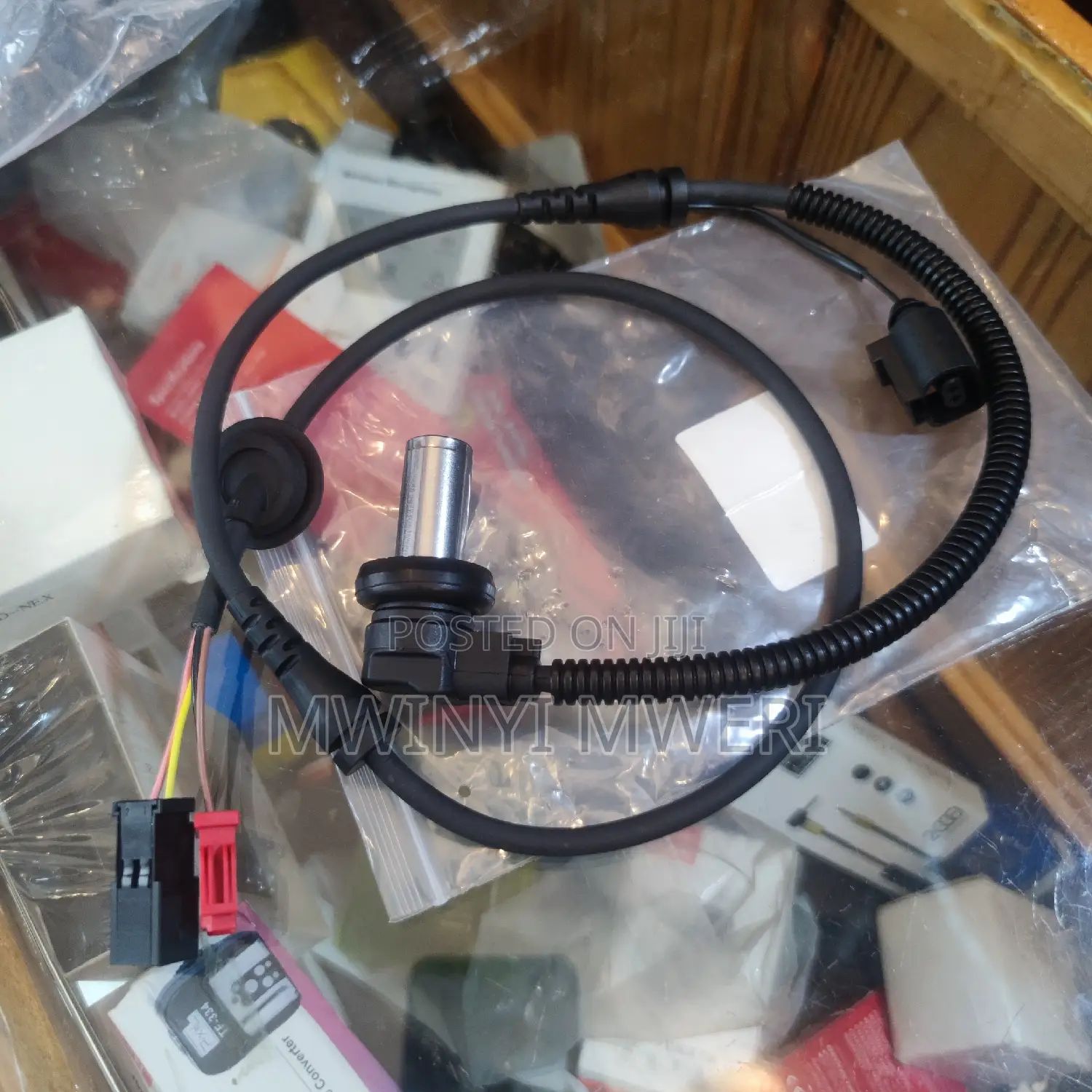 Car Auto ABS Wheel Speed Sensor Front Left or Right for VW