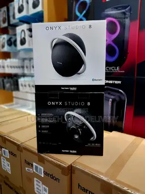 Harman Kardon Onyx Studio 8 Speaker