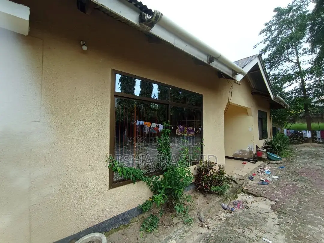 2bdrm Apartment in Kimara for rent