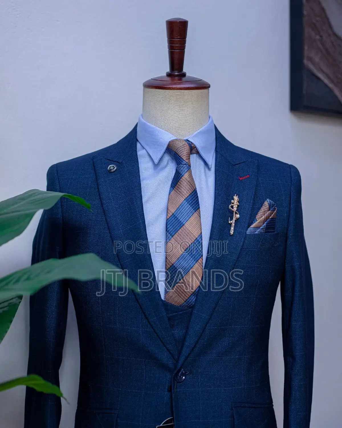 New Men's Suits