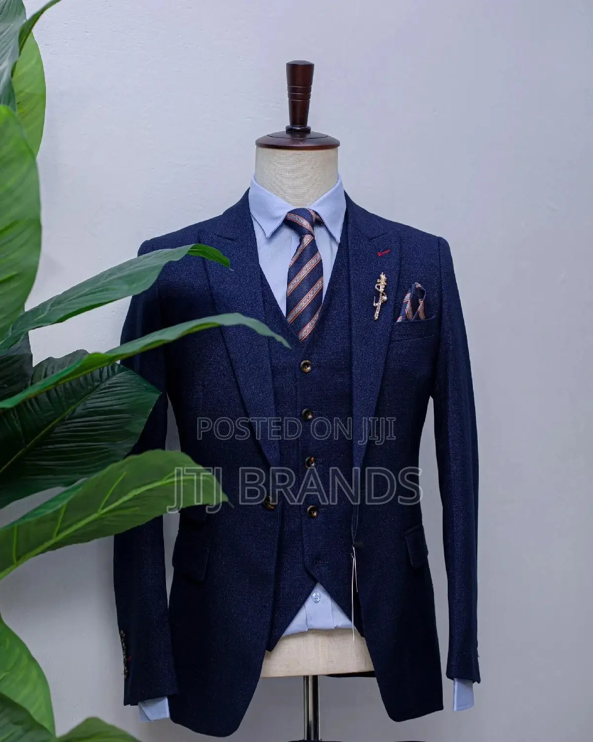 New Men's Suits