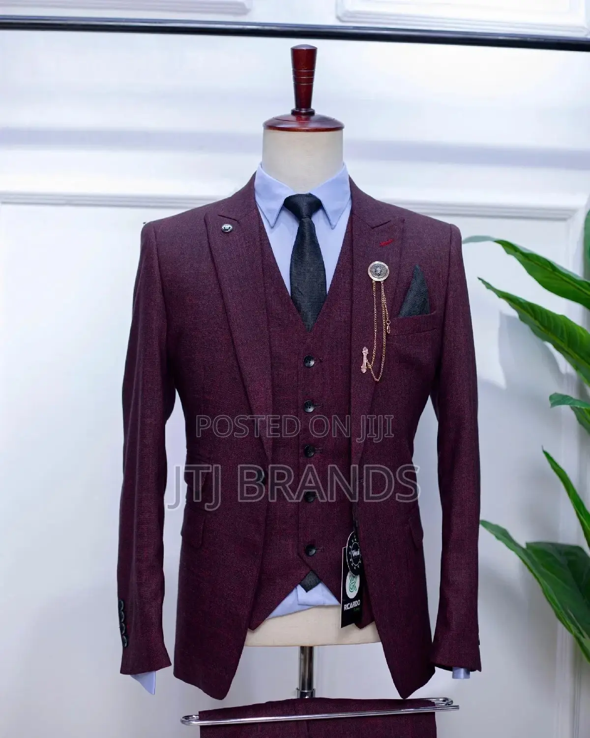 New Men's Suits