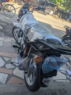 New Bajaj Boxer 125 2024 Black