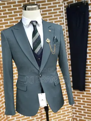 Unique Color Suit