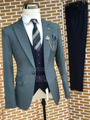 Unique Color Suit