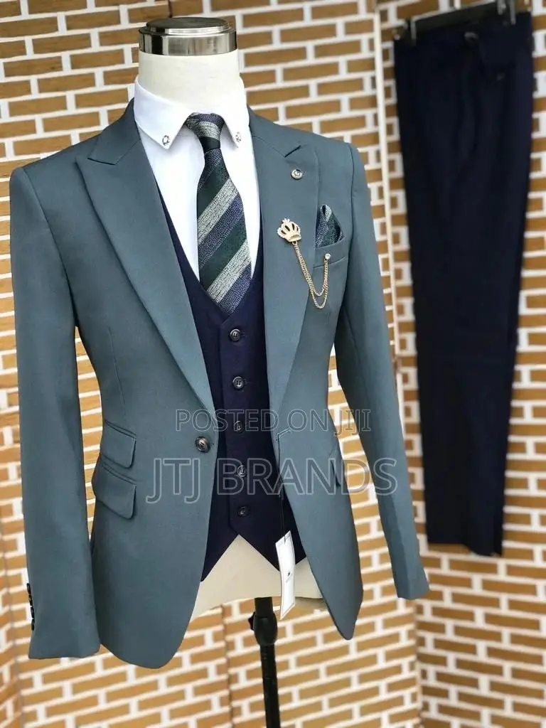 Unique Color Suit