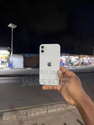 Apple iPhone 11 64 GB White