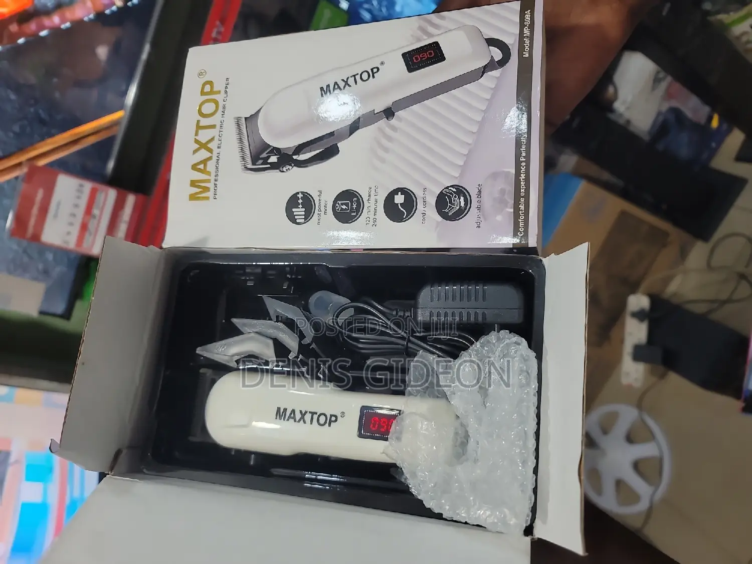 Charging Shaving Machine Kemei