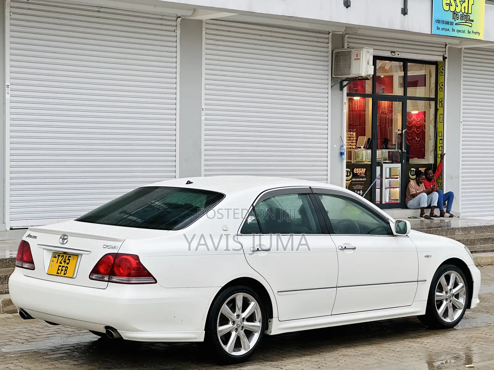 Toyota Crown Royale 2005 Pearl