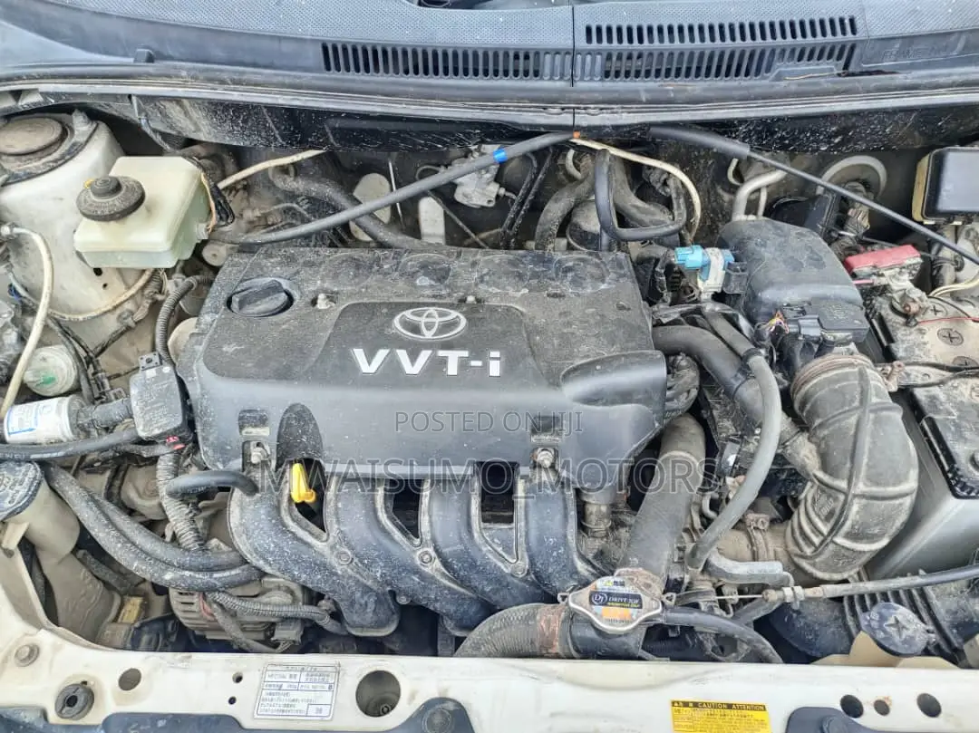 Toyota IST 2006 White