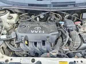 Toyota IST 2006 White
