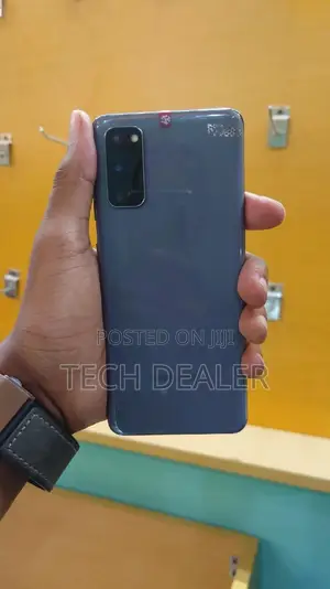 Samsung Galaxy S20 128 GB Gray