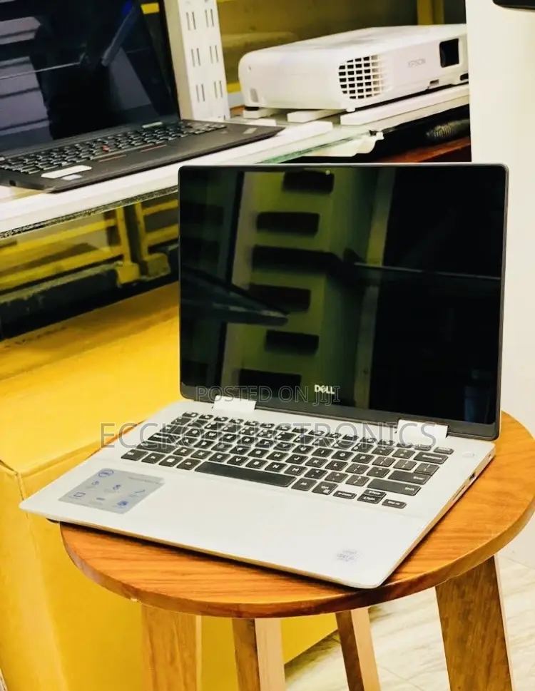 Laptop Dell Inspiron 17 5765 16GB Intel Core I5 SSD 512GB