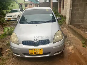 Toyota Vitz 1.3 FWD 5dr 2002 Silver